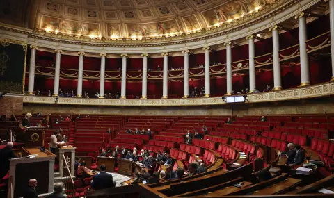 Франция осигури приемането на бюджета за 2026 г. след провал на вотовете на недоверие - 1