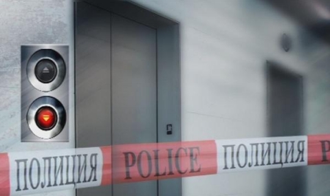 Скъсана планка на асансьор зад аварията в София - 1