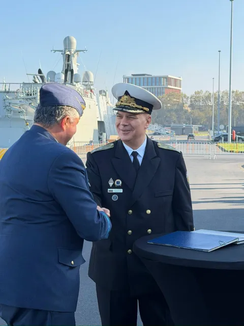 България прие от Белгия първия от новопридобитите кораби за противоминна борба СНИМКИ | ФАКТИ.БГ България прие от Белгия първия от новопридобитите кораби за противоминна борба СНИМКИ