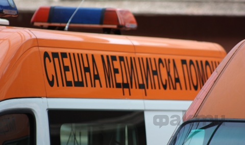 Деца-близнаци паднаха от осмия етаж на блок във Варна - 1