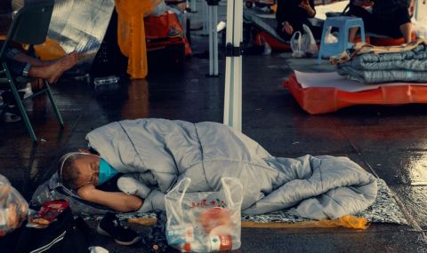 Свлачище предизвика тежка катастрофа - 1