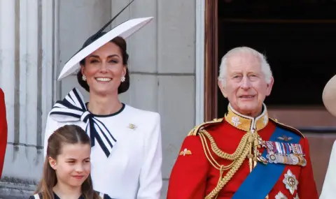 Крал Чарлз III и снаха му Кейт Мидълтън си давали кураж взаимно в борбата с рака - 1