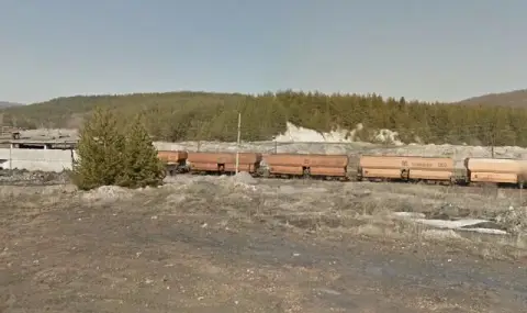 Wagons from a freight composition owned by a private carrier derailed near Dimitrovgrad  - 1