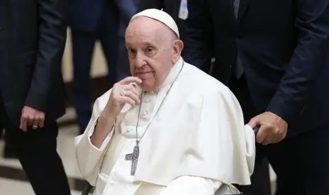 Папа Франциск: Правителствата трябва да се справят с демографската криза - 1