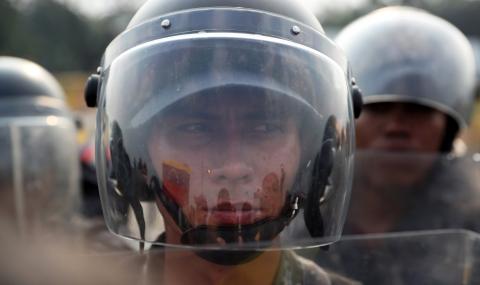 Осъдиха пристигането на руски войници във Венецуела - 1