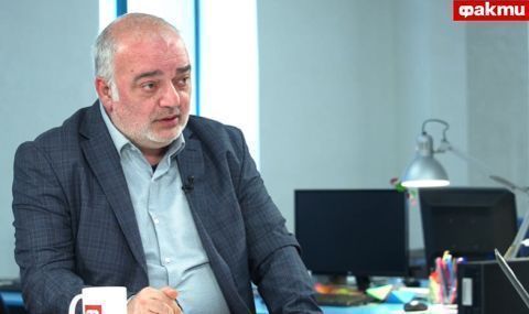 Арман Бабикян за ФАКТИ: За Борисов и Маринов разходката по анцуг е връщане в младостта. Очаквам да сложат и ланци - 1