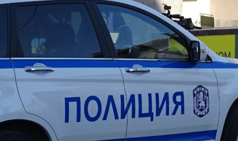 Арестуваха двама, ограбили мъж в Ботевград - 1