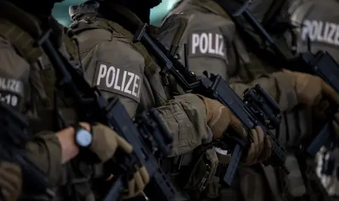 Масово сбиване във Виена, според полицията в сблъсъка са участвали предимно мъже от ирански произход - 1