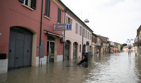14 жертви на опустошителните наводнения в Италия - 1
