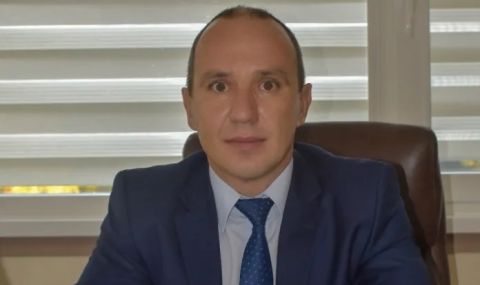 Адвокат Росен Димитров: Крум Зарков е създал един шедьовър на антиправото. За него КС е хоремаг! - 1