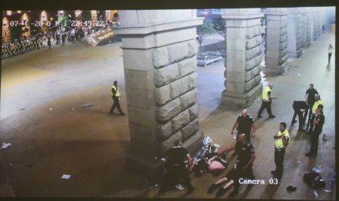 Полицейски синдикати: Насилието се дължи на проблеми, натрупвани с десетилетия  - 1