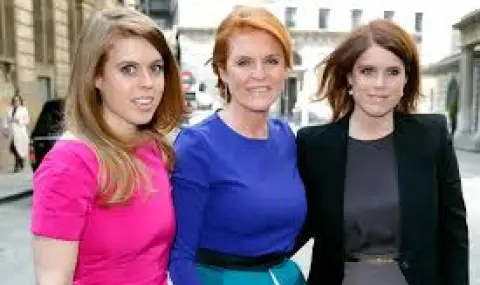 Дъщерите на "разжалвания" принц Андрю са в ужас - майка им планира мемоари! - 1