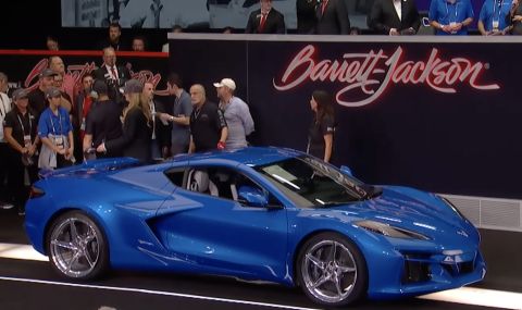 Продадоха първия хибриден Corvette за над 1 милион евро - 1