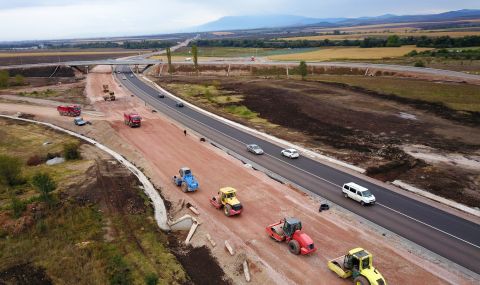 Гешев поиска от Шишков и Демерджиев информация за нередности при изграждането и ремонта на пътища  - 1