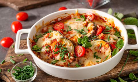 Рецепта на деня: Патладжани в доматен сос - 1