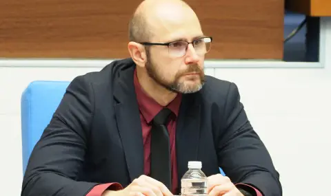 До дни: Министър Янкулов внася предложение за дисциплинарно производство срещу Емилия Русинова