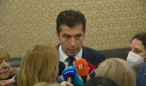 Петков в кулоарите: Всички партии ще имат министри в правителството - 1