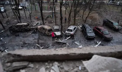 Действията на Франция и редица други държави не допринасят за спиране на войната в Украйна