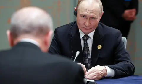 Putin told Erdogan he wanted to resolve the Ukrainian crisis "politically"  - 1