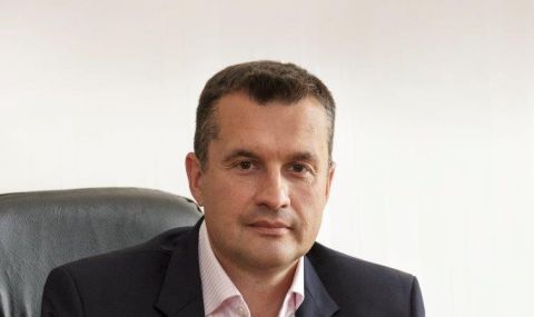 Калоян Методиев: Президентската институция започна да играе като дестабилизиращ фактор - 1