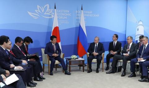 Япония отчаяно иска мир с Русия (ВИДЕО) - 1