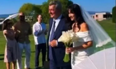 Христо Стоичков пя на сватбата на Калина, дъщерята на Тодор Батков - 1