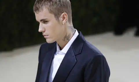 Джъстин Бийбър се пусна само по бели гащи (СНИМКИ+ВИДЕО) - 1