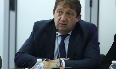 Министър Шишков: Щетите в Карловско са изключително големи - 1