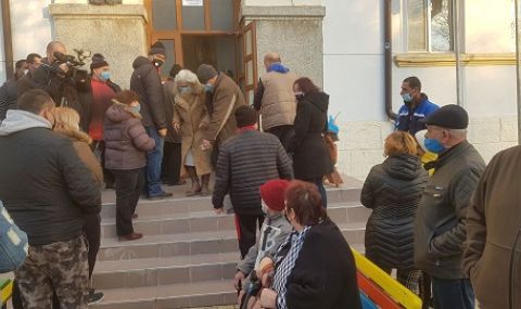 Недоволни от референдума в Обзор излизат на протест - 1