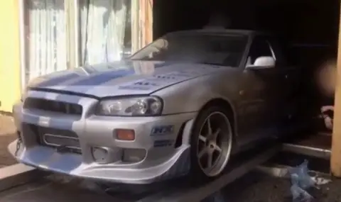 Откриха изчезнал автомобил от "Бързи и яростни" в хола на норвежец (СНИМКА) - 1