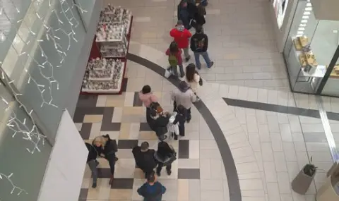 Лияна Панделиева: Толкова безчет много ли са "скътаните" пари на ужасно бедните българи, че не смеят да влязат в банка? - 1