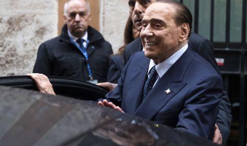 Берлускони е болен от левкемия - 1