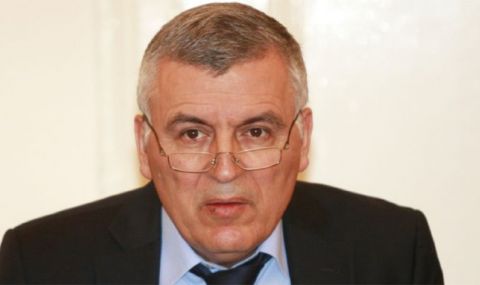 Ангарски за битката за БНБ: Нищо против тези двамата, но... - 1