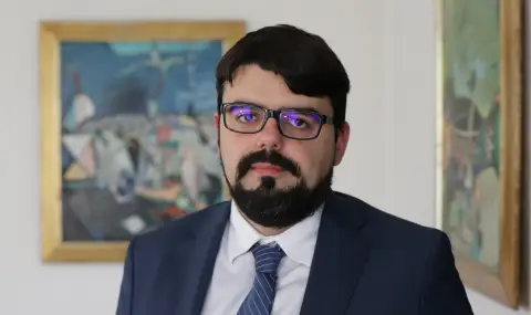 Мартин Владимиров: Особен управител на "Лукойл България" е единственият вариант за справяне със ситуацията - 1