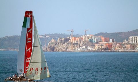 Скандал! Неапол гони милионерите и яхтите им - 1