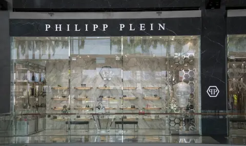 Филип Плейн затвори магазина си в България  - 1