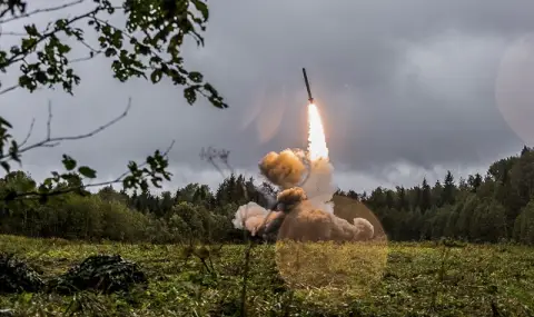 Украинската ПВО: Свалихме 11 дрона и 2 ракети, изстреляни от Русия  - 1
