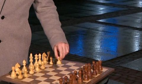 Един от най-известните шахматисти в света със смъртни заплахи заради подкрепата си към Путин - 1