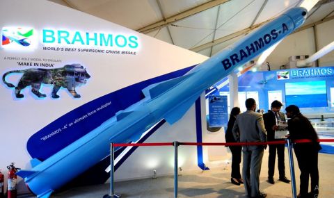 Индия тества ракета BrahMos с дълъг обсег - 1