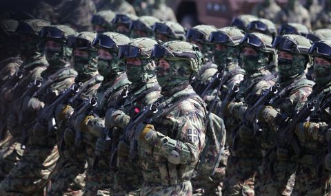 Сръбската армия е „готова да защити сърбите в Косово“ - 1