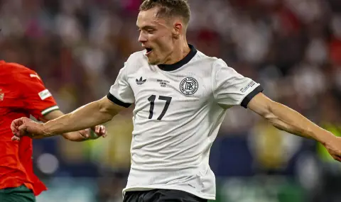 Флориан Вирц триумфира като Футболист на годината в Германия - 1