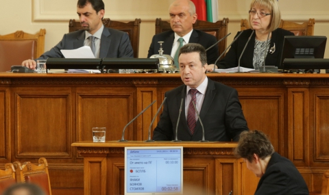 Стоилов: Правителството не е показало управленска програма - 1