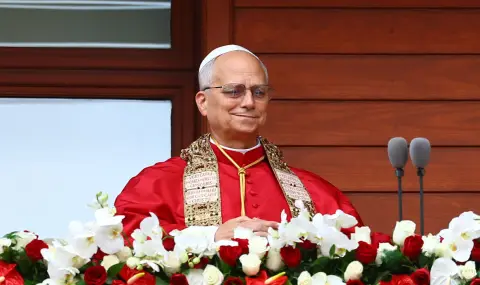 Lebanon is on the verge between the papal visit and the US ultimatum on Hezbollah weapons  - 1