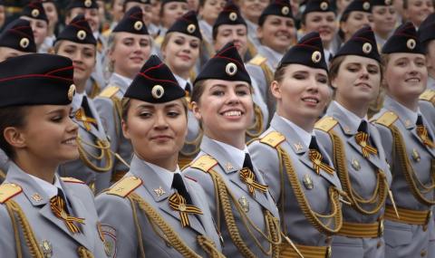 Военният парад в Москва мина без чужди лидери - 1