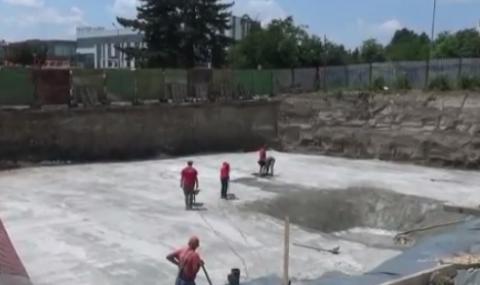 Багери рушат могила на над 5000 години в Пловдив - 1