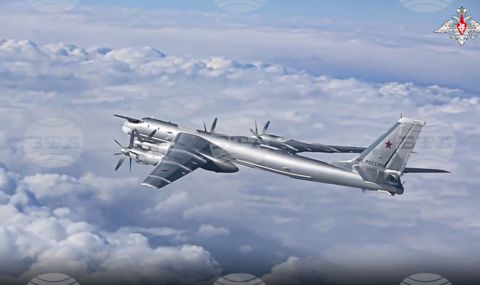 Руски стратегически бомбардировачи са патрулирали над Японско море - 1