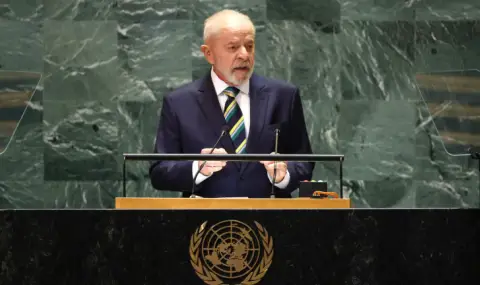 Лула да Силва подписва указ за огледални мита върху американския внос - 1