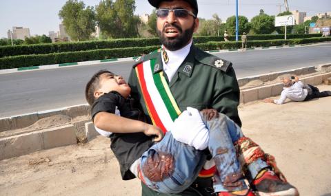 Убити и ранени по време на военен парад в Иран (ВИДЕО) - 1