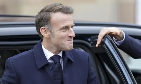 Макрон - самотният президент - 1