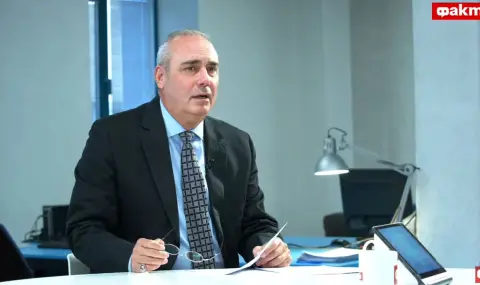 Петър Клисаров пред ФАКТИ: Урсула говори пълни глупости в речта си в ЕП (ВИДЕО) - 1